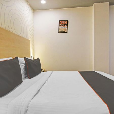 Hotel Collection O Slf Mall Sector 30 Faridabad Exterior foto