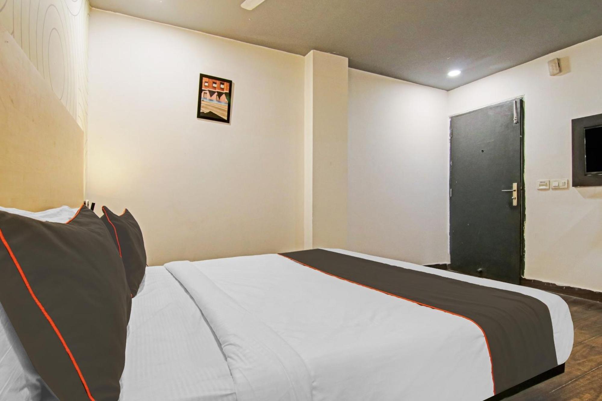 Hotel Collection O Slf Mall Sector 30 Faridabad Exterior foto